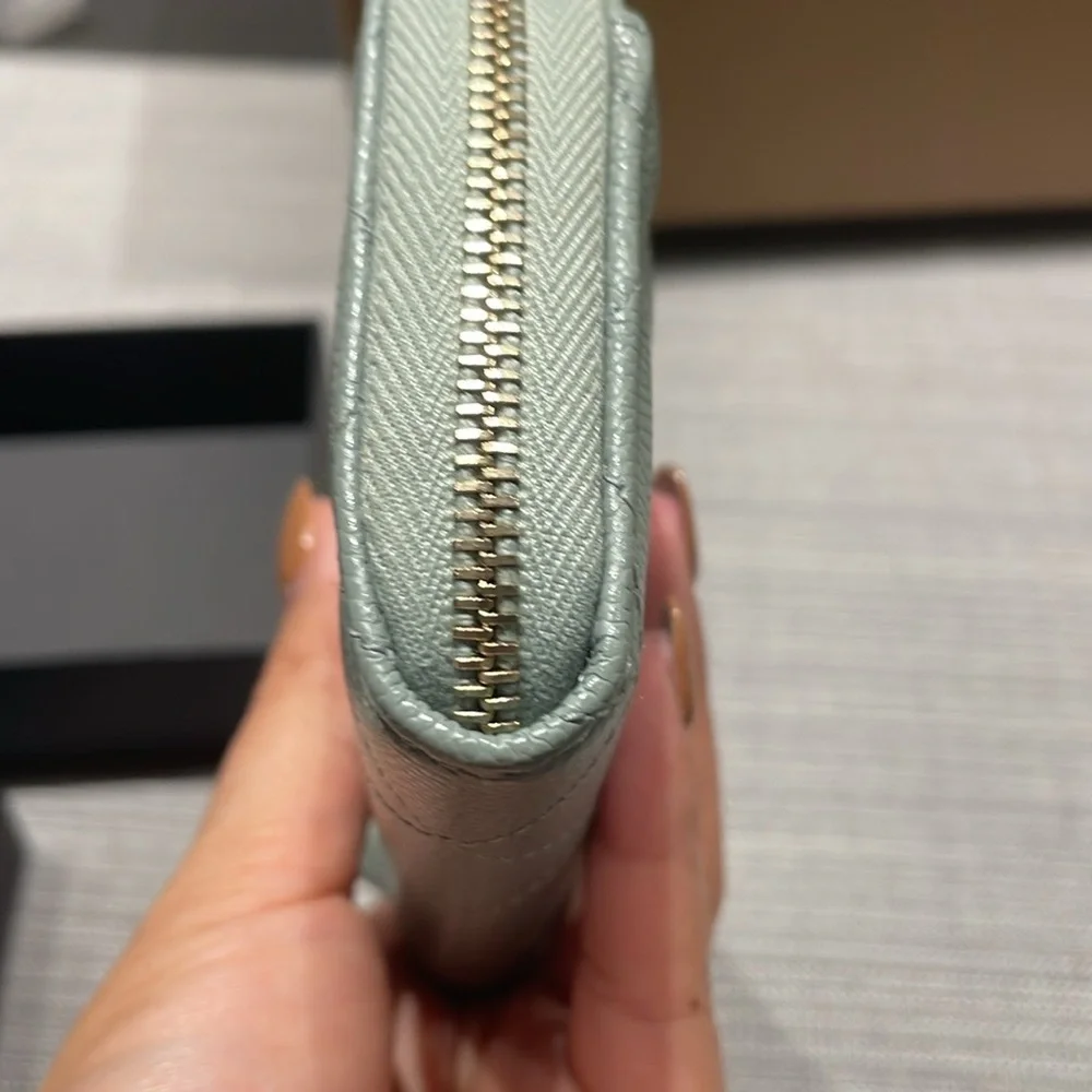 Great Condition Caviar Chanel Zipped Coin Purse - Picture 11 of 15